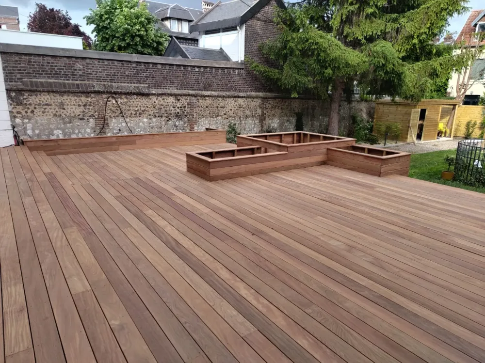terrasse bois près de Bois-Guillaume